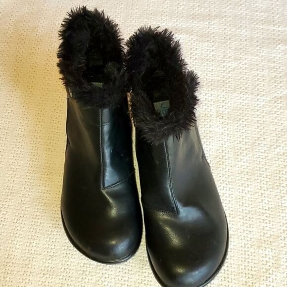 JBU by Jambu Sz.‎ 7.5 Fur-lined Black Booties - Picture 1 of 9